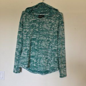 long sleeve hooded light t-shirt